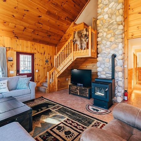 Ski Chalet W-Hot Tub, Only 3 Min To Sunday River Ski Lifts! Bethel Exterior foto